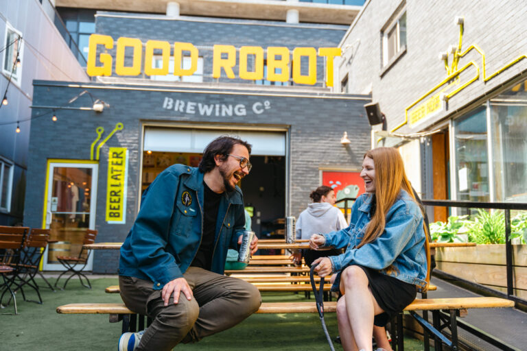 Robie St. Pub, Restaurant & Beer Store
